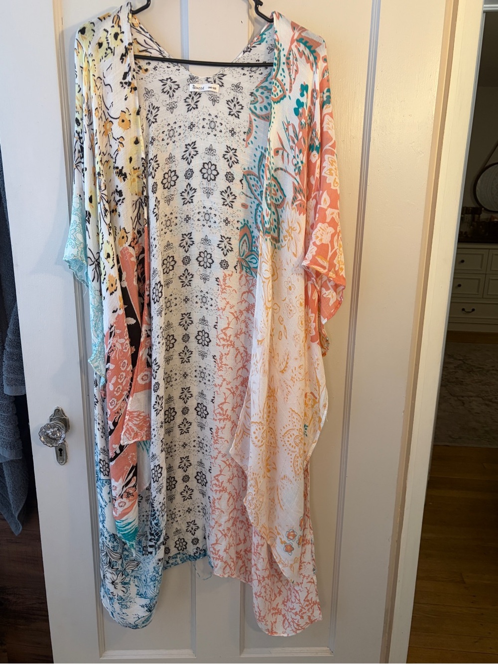 One-Size Floral Print Kimono